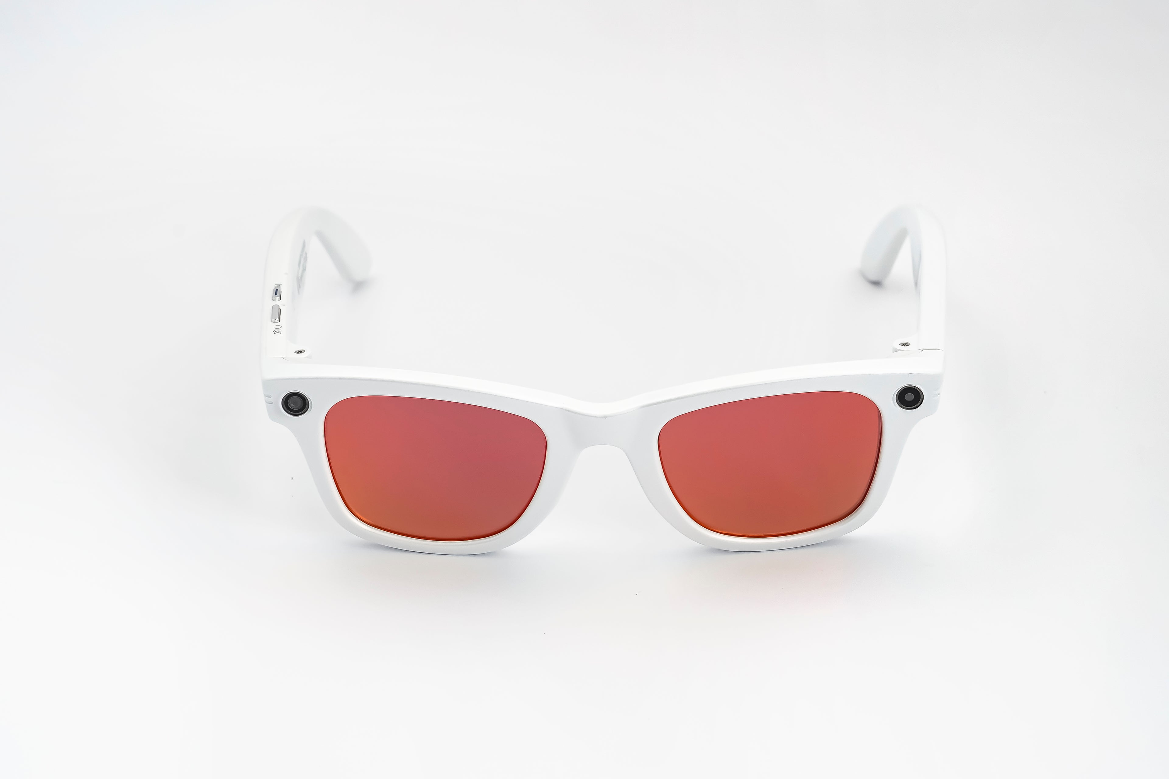 AI Smart Glasses. (Extra red coated lenses)